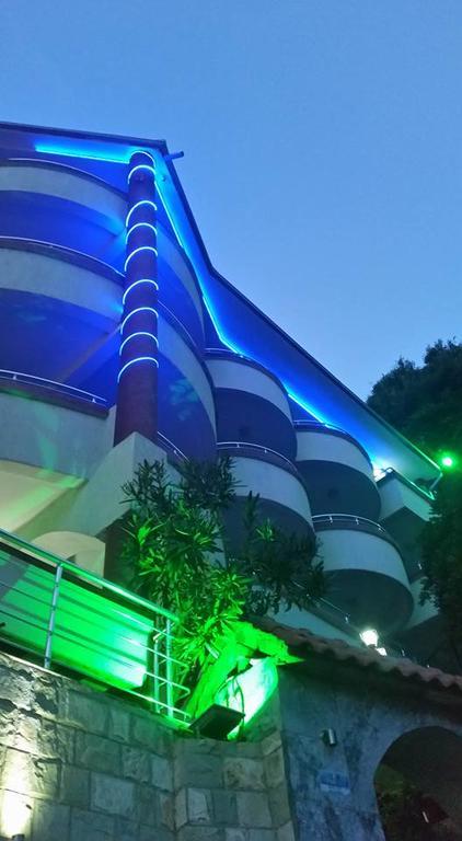Hotel Hoti Ulcinj Zewnętrze zdjęcie