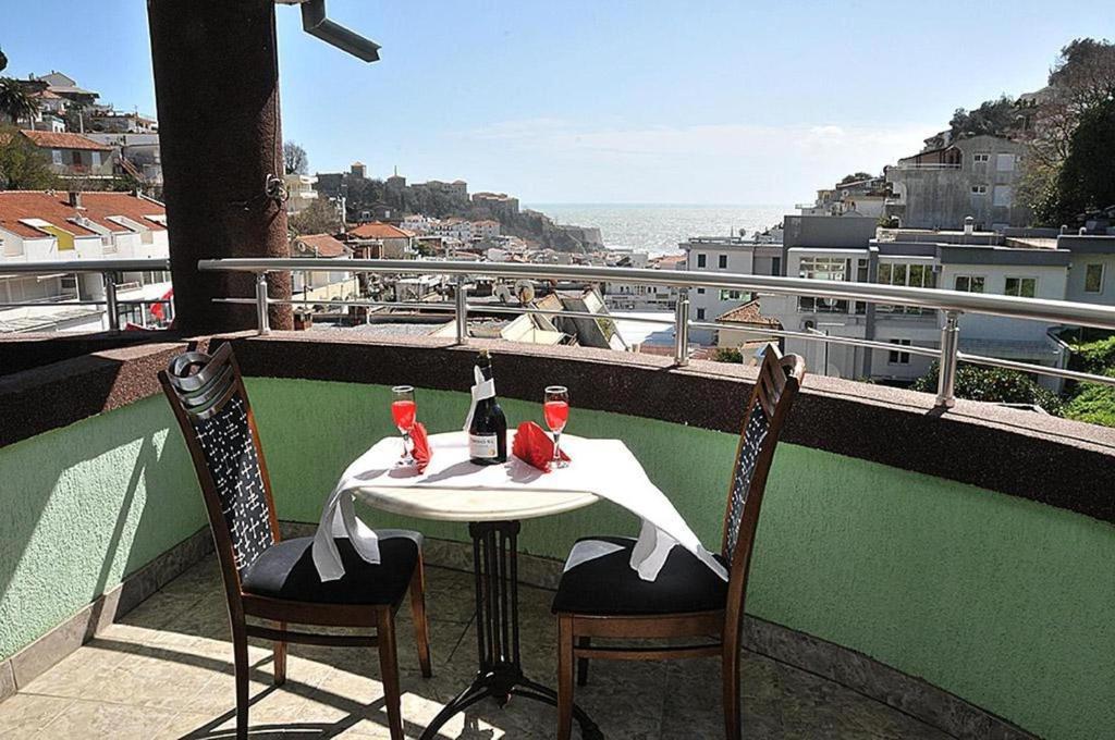 Hotel Hoti Ulcinj Zewnętrze zdjęcie