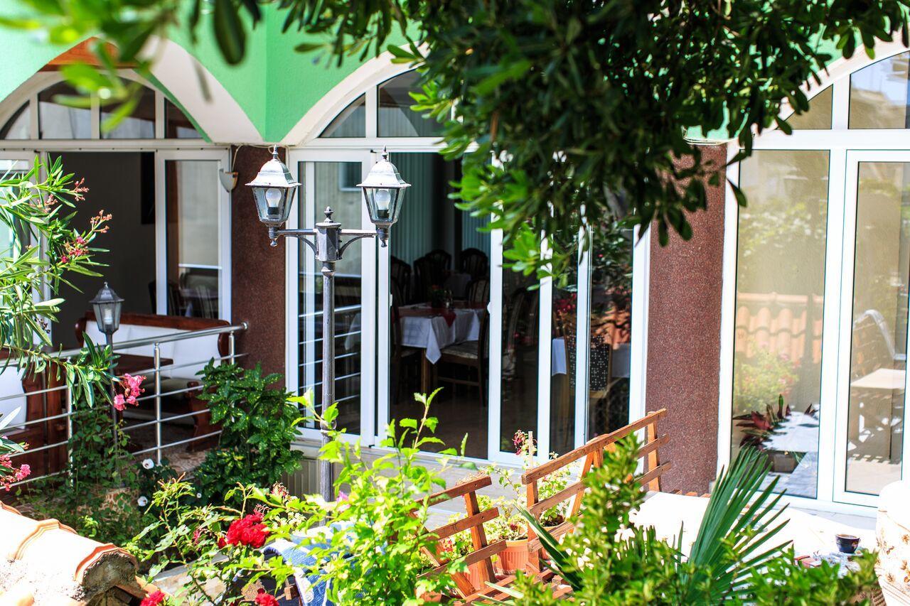 Hotel Hoti Ulcinj Zewnętrze zdjęcie