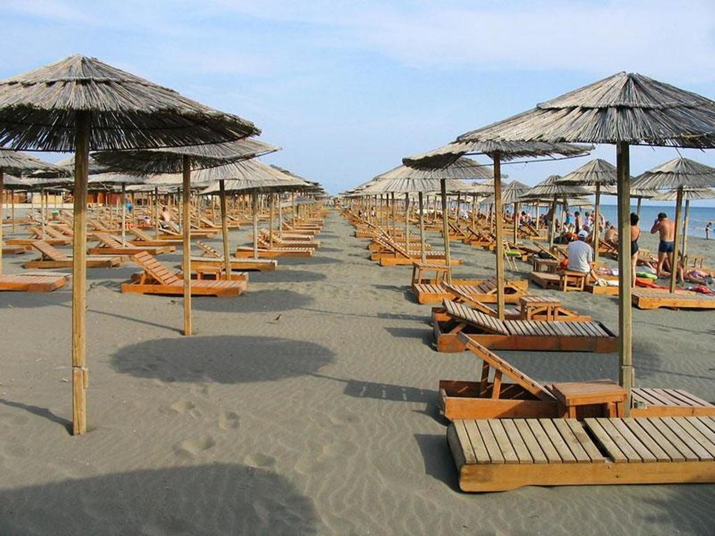 Hotel Hoti Ulcinj Zewnętrze zdjęcie